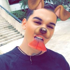 Meet your Posher, Kenrick